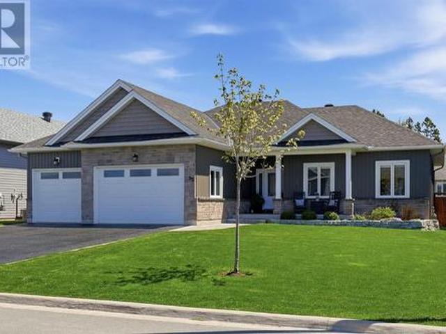 House for sale in Sault Sainte Marie, Ontario