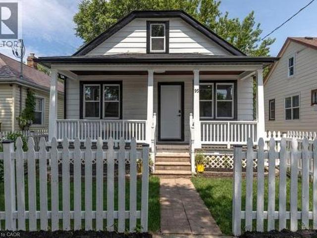 House for sale in Niagara, Ontario