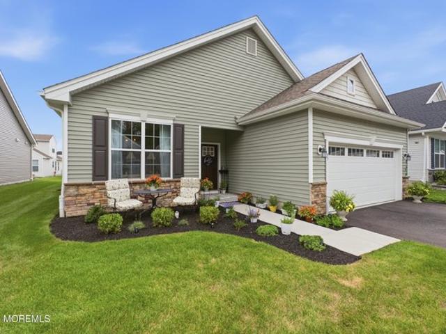 House for sale in Cream Ridge, New Jersey