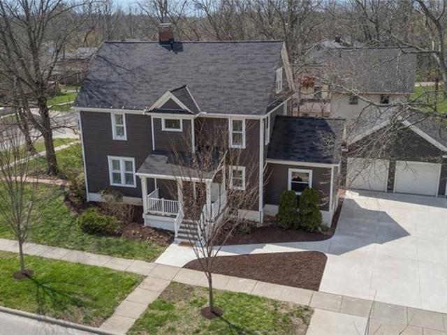 House for sale in Summit, Ohio
