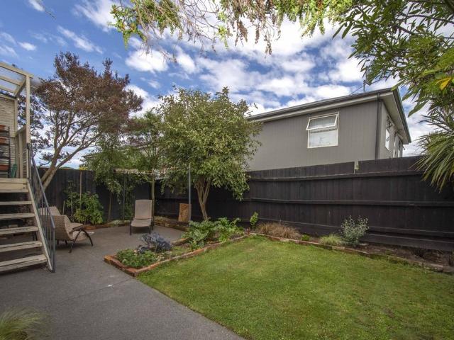 Townhouse for rent in Heathcote, Canterbury