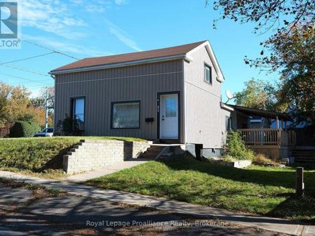 House for sale in North Glebe, Belleville