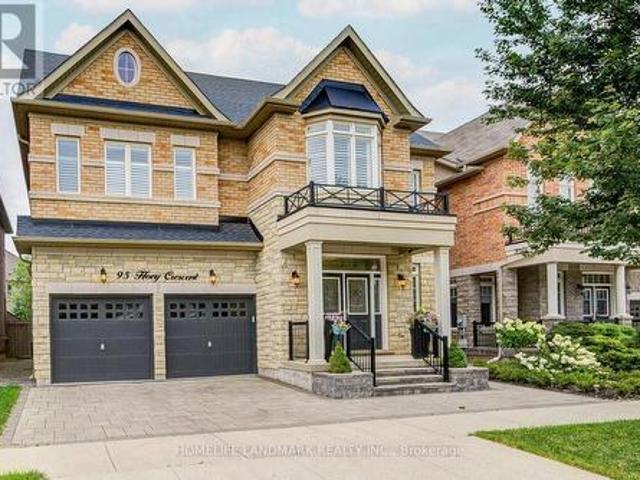 House for sale in Oakville, Golden Horseshoe