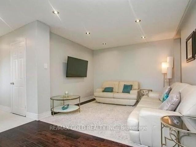 House for rent in Brampton, Golden Horseshoe