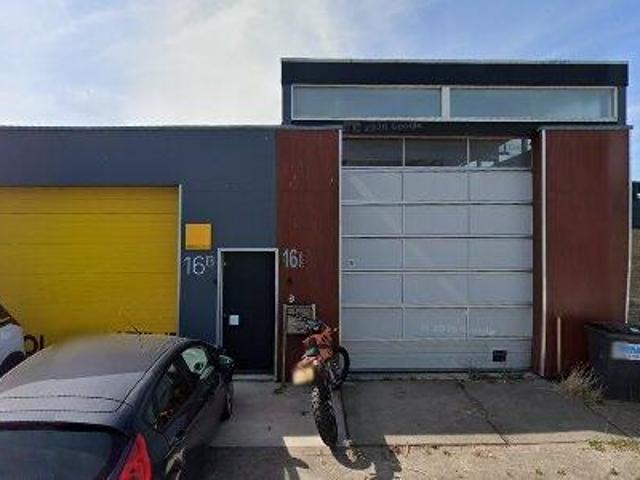 Bedrijfspand te huur in Zaandam, Noord Holland