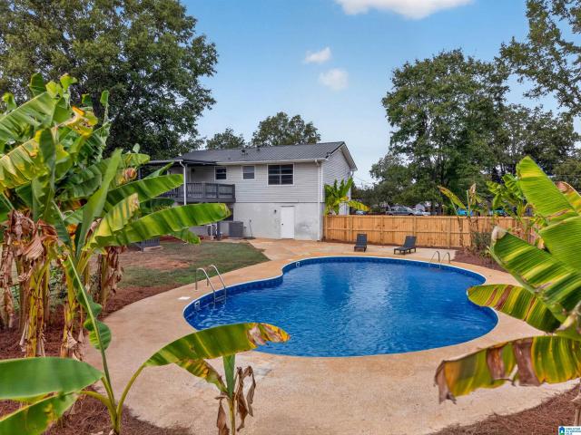 House for sale in Oxford, Calhoun County