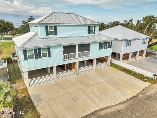 Townhouse for sale in Bay Saint Louis, Mississippi