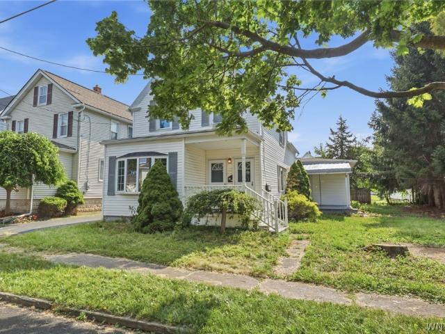 House for sale in Bowmansville, New York