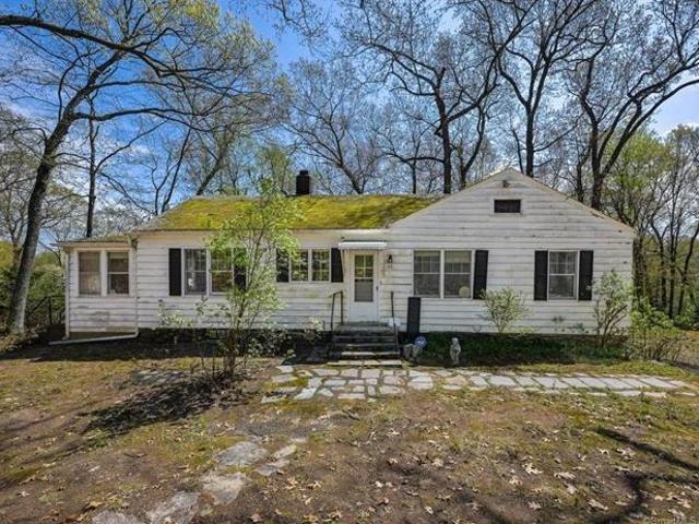 House for sale in Hamden, Connecticut