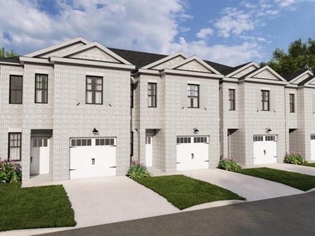 Townhouse for sale in Huntsville, Alabama