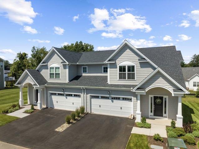 Condo for sale in Cheshire, Connecticut
