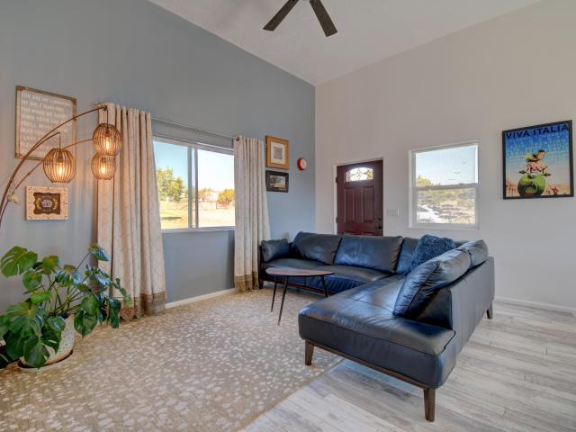 House for sale in Edgewood, New Mexico