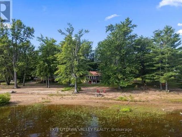 House for sale in Renfrew, Ontario