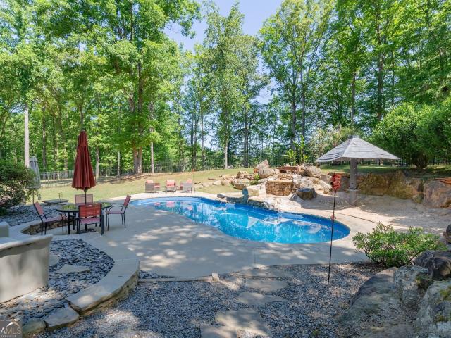 House for sale in Sharpsburg, Georgia