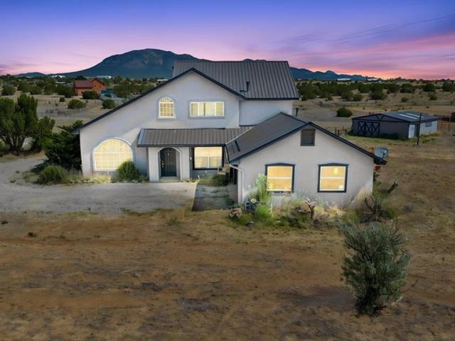 House for sale in Edgewood, New Mexico