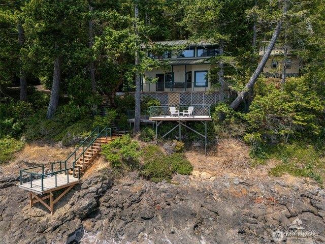House for sale in Brinnon, Washington