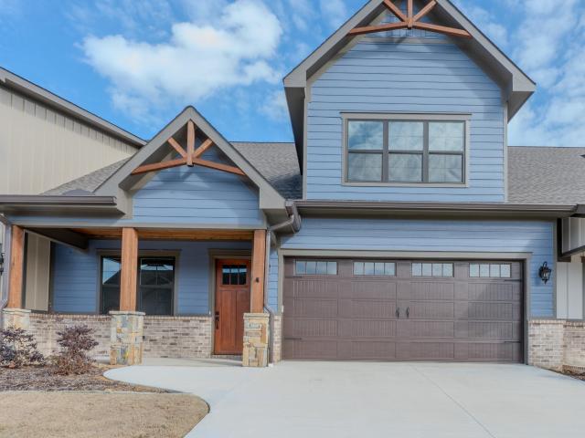Townhouse for sale in Guntersville, Alabama