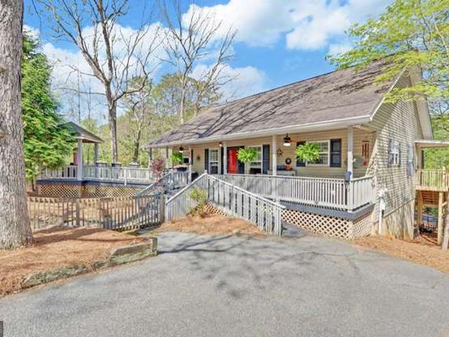 House for sale in Hiawassee, Georgia