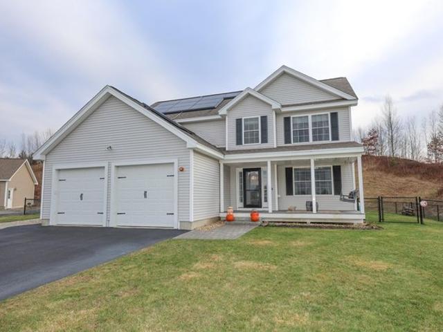 House for sale in New Boston, Hillsborough County