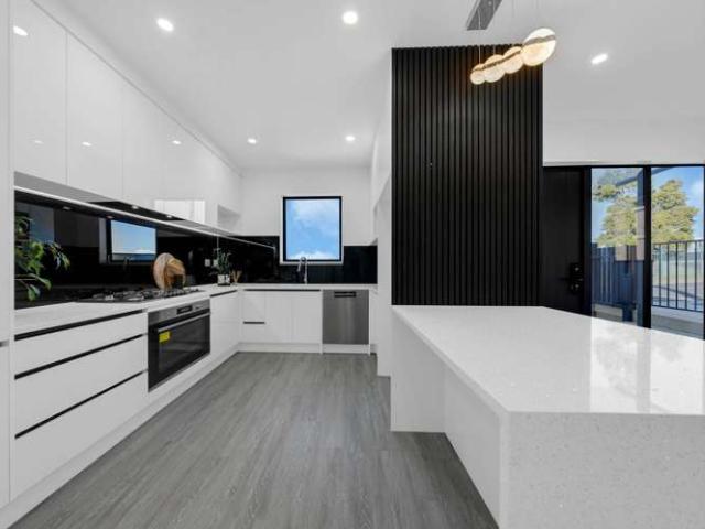House for sale in Blockhouse Bay, Oroua County