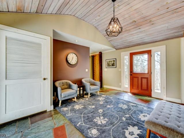House for sale in Neshanic Station, New Jersey