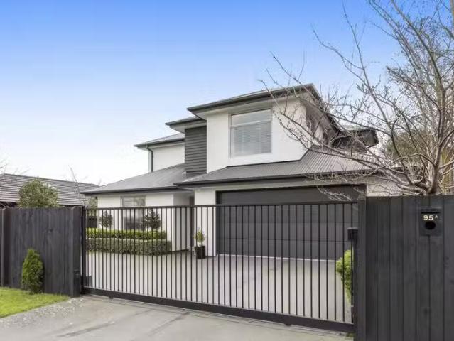 House for sale in Saint Albans, Canterbury