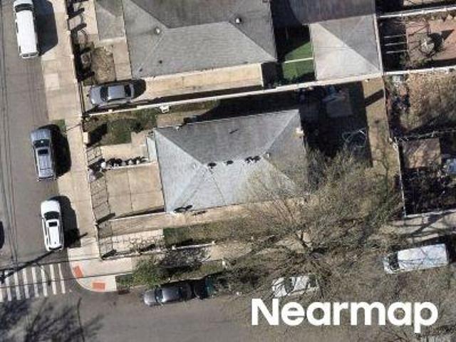 House for sale in Queens, Arverne
