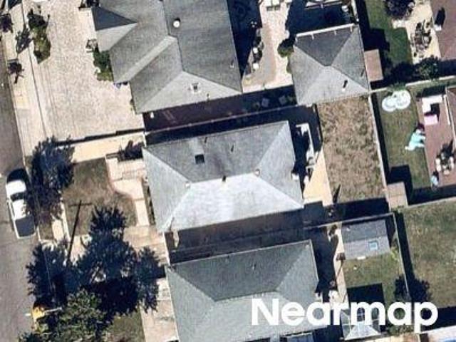 House for sale in Queens, Arverne