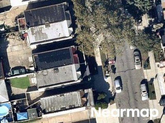 House for sale in Queens, Arverne