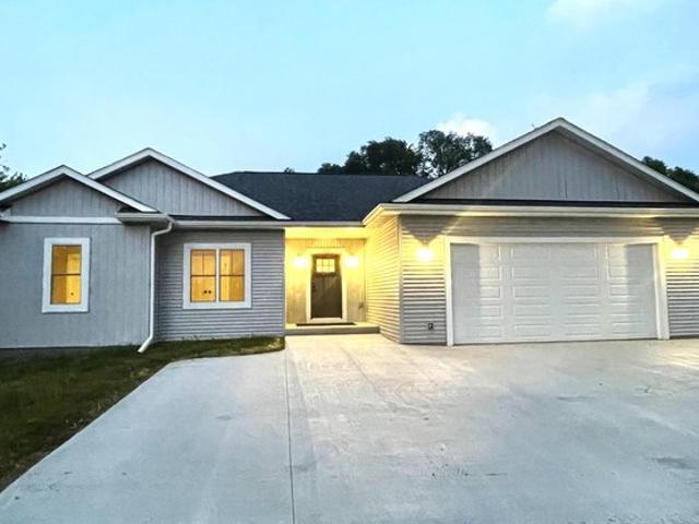 House for sale in Oak Creek, Wisconsin