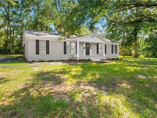 House for sale in Semmes, Mobile County