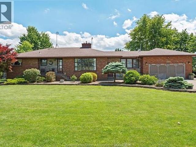 House for sale in Amherstburg, Ontario