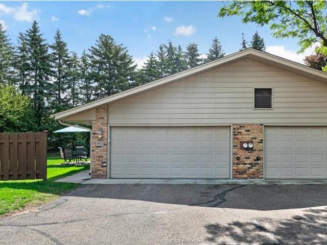 Townhouse for sale in Hennepin, Minnesota
