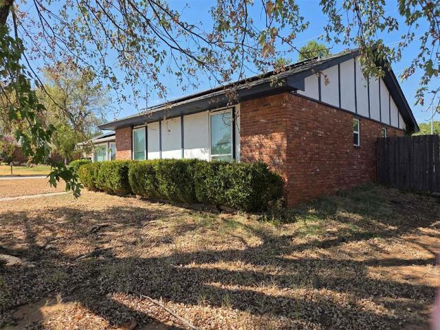 House for sale in Midwest City, Oklahoma County