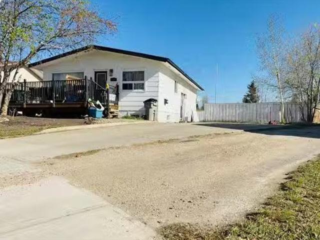 House for sale in Grande Prairie, Alberta