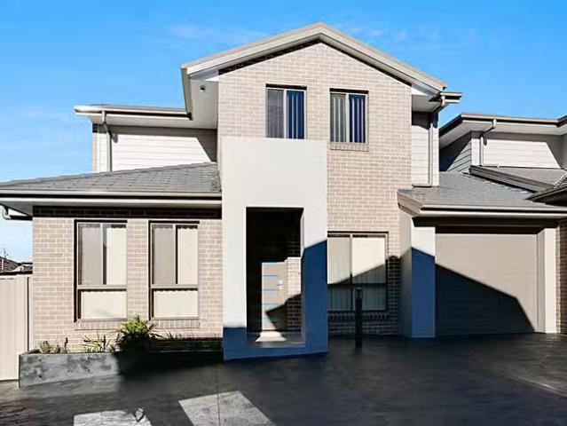 House for rent in Smithfield