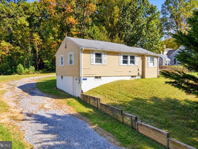 House for sale in Stewart Town, Montgomery Village