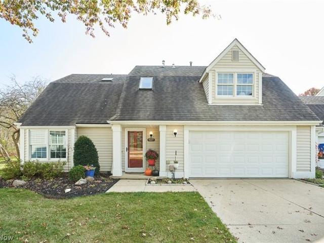 Condo for sale in Twinsburg, Summit County