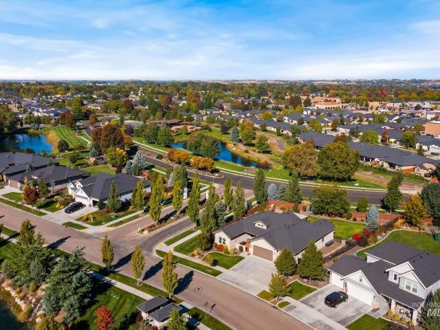 House for sale in Parkstone, Star