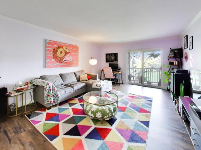 Condo for sale in Des Plaines, Illinois