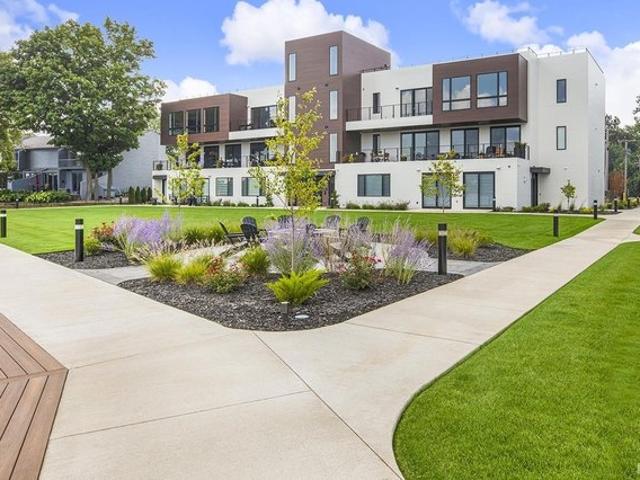 Condo for sale in Elkhart, Indiana