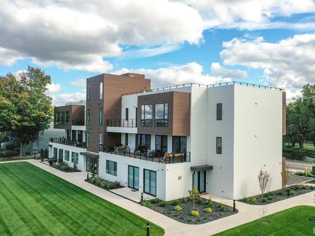 Condo for sale in Elkhart, Indiana