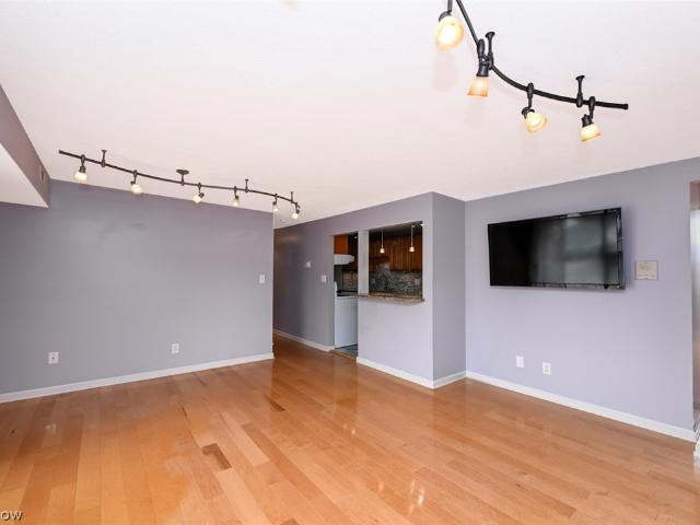 Condo for sale in Hinckley, Ohio