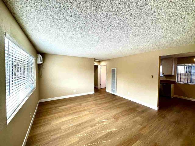Apartment for rent in Bellflower