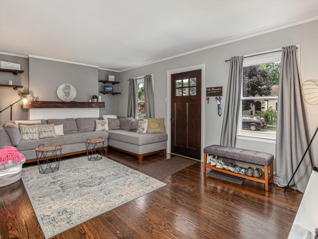 House for sale in Evergreen Park, Illinois