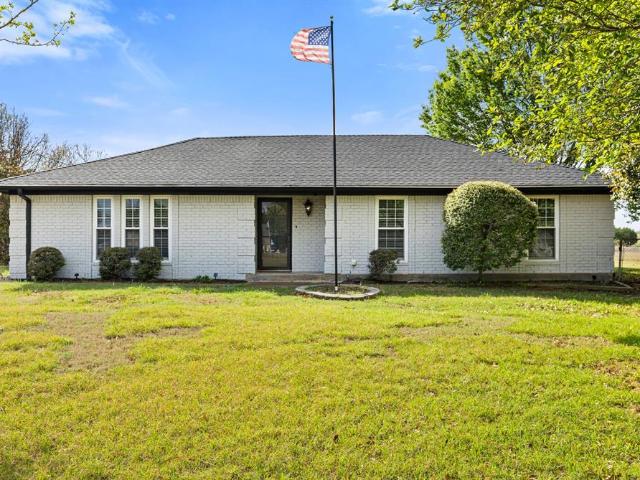 Property for sale in Elm Mott, Texas
