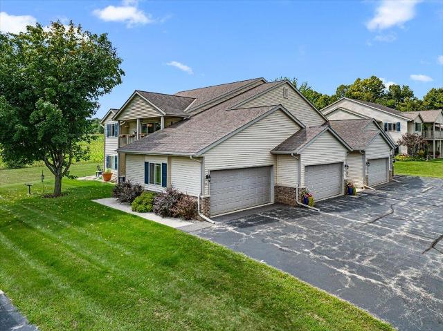 Condo for sale in Newburg, Wisconsin