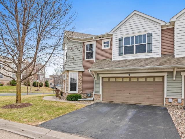Townhouse for sale in Chanhassen, Minnesota