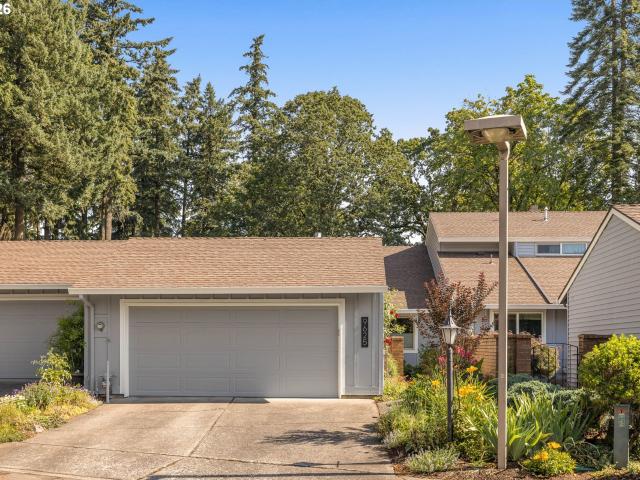 Townhouse for sale in Oregonia