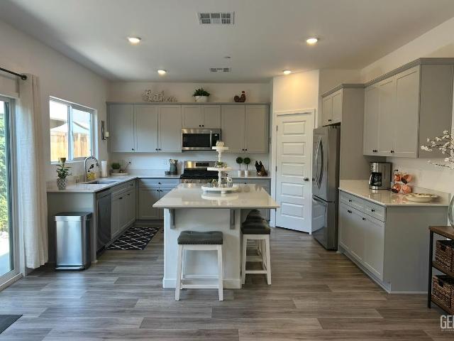 House for sale in Shafter, California